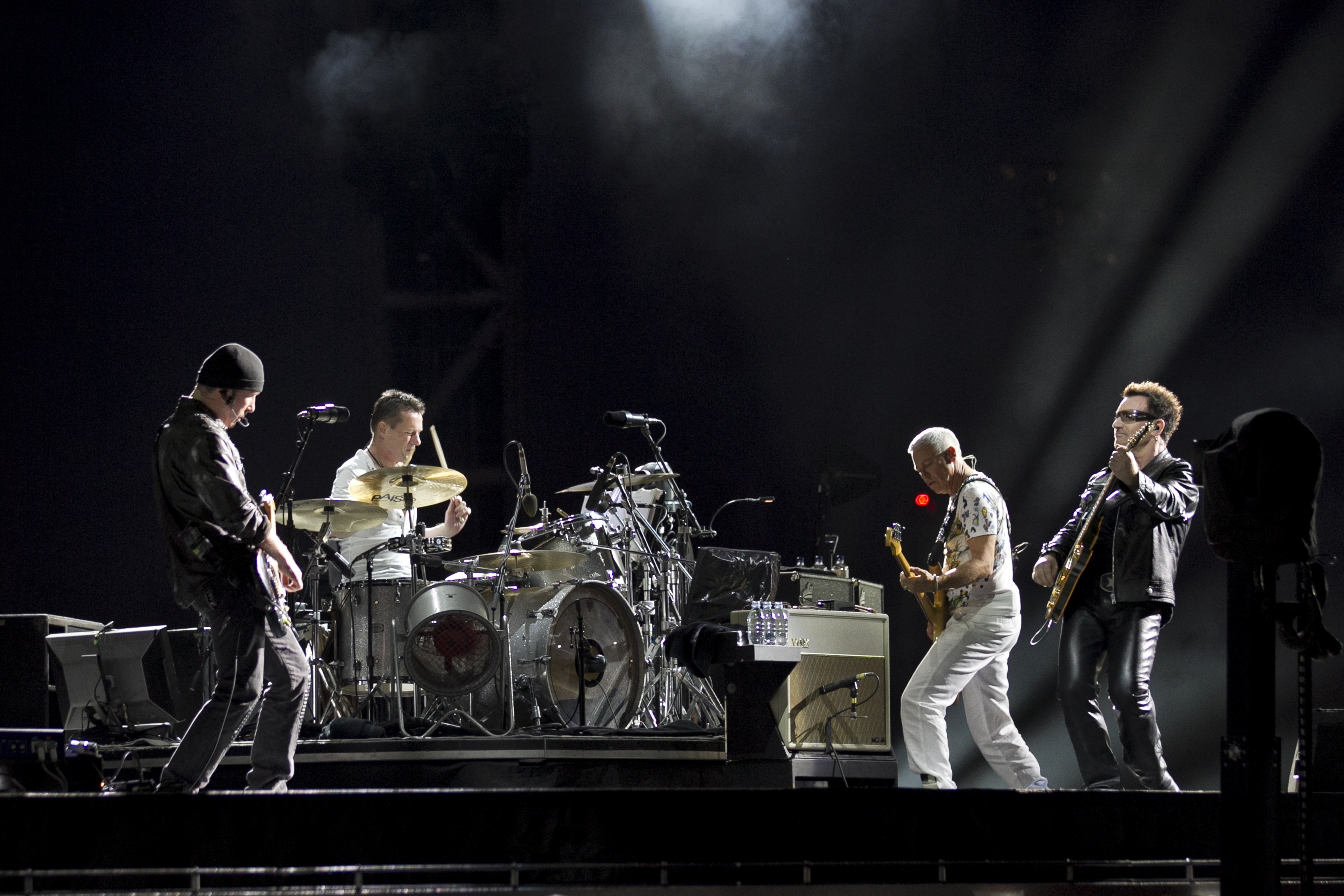 U2 en spectacle à l'hippodrome de Montréal